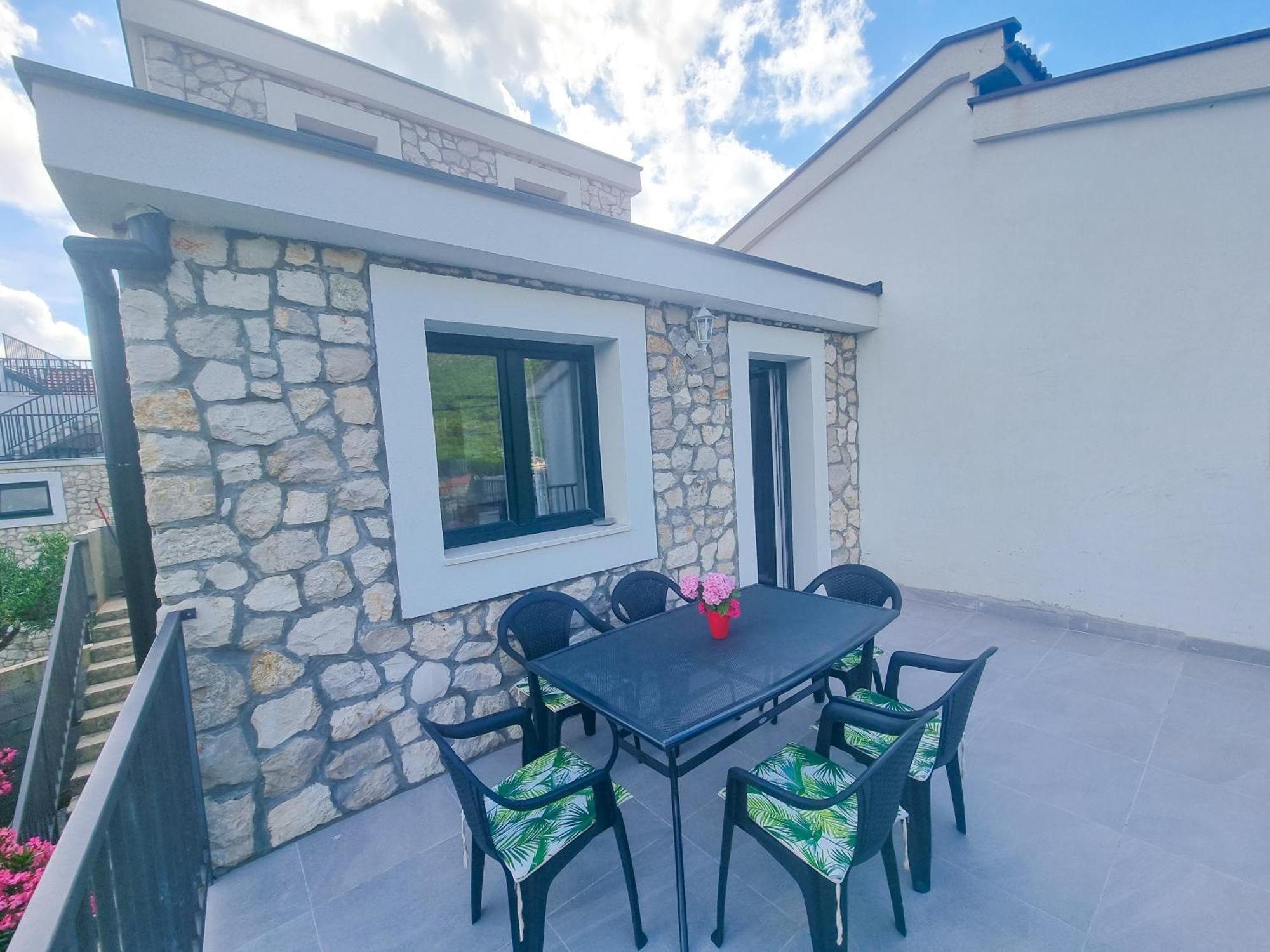 Apartman Natali Kremena Exterior photo